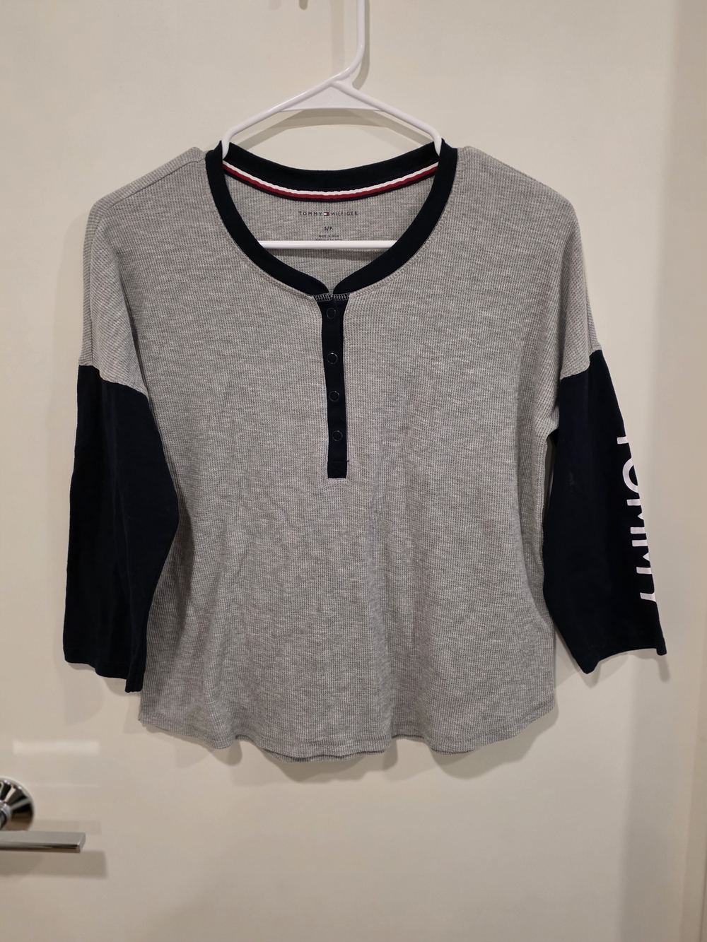 Tommy Hilfiger Grey Body Navy Raglan Henley with Sleeve Logo